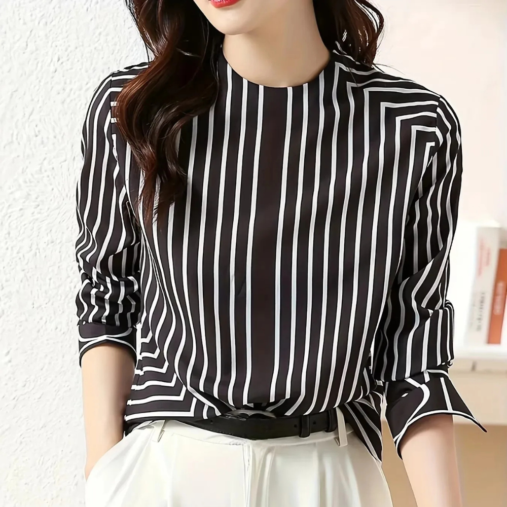 Marta – Elegant blouse for a sophisticated look