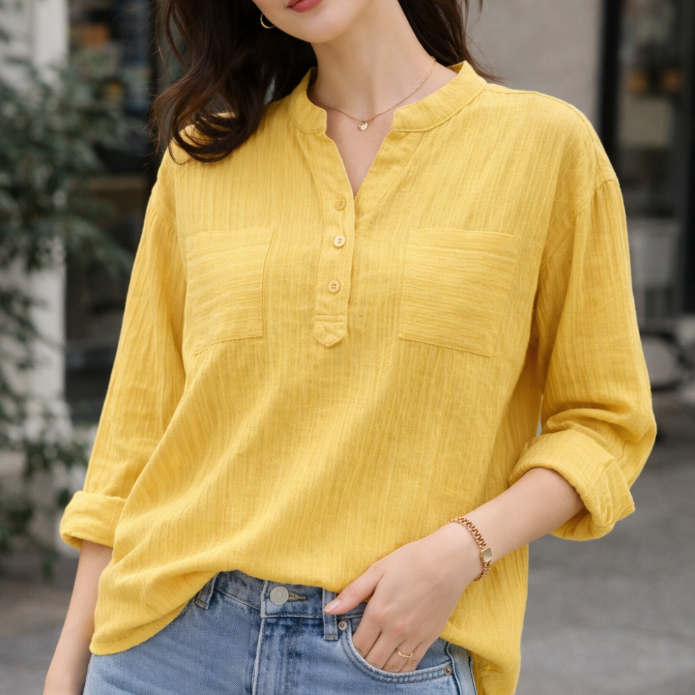 Terese – Classic blouse with an elegant and natural style