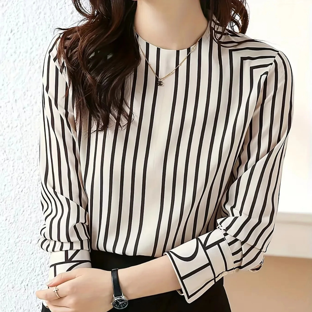 Marta – Elegant blouse for a sophisticated look