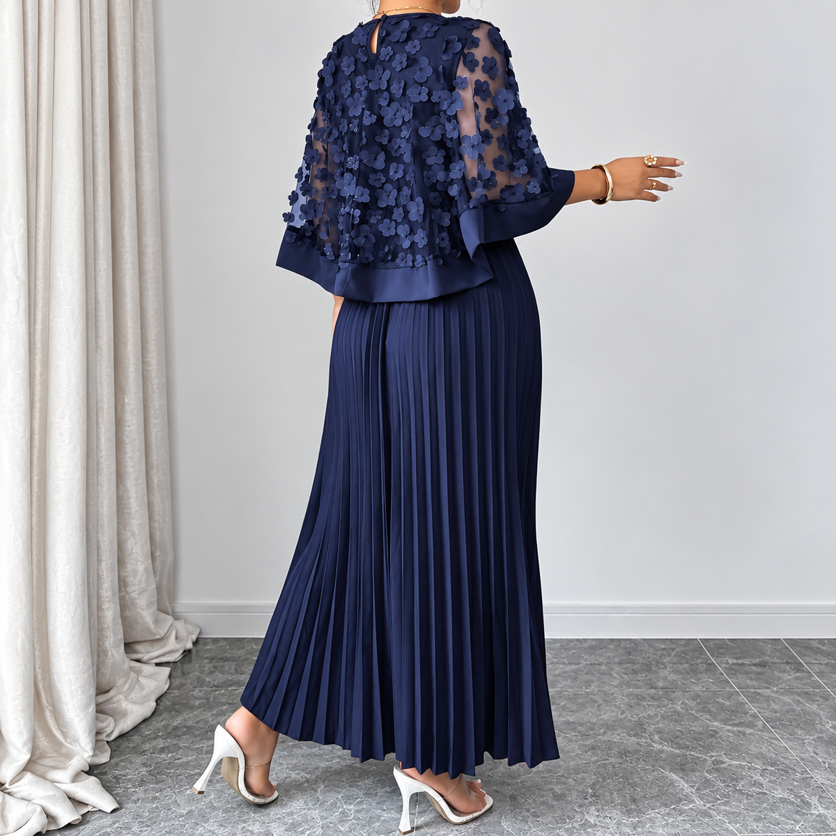 Galia - polyester dress with mesh cape